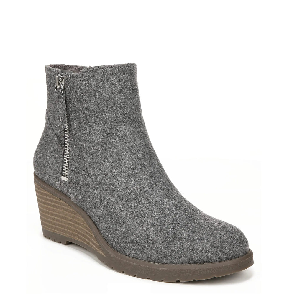 Price: $95CAD .  Dr. Scholls Shoes Womens Chloe Ankel Bootie Grey Fabric 9.5 W